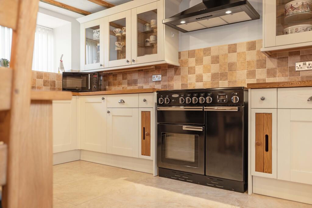 Red Abbey Barns Interior-10