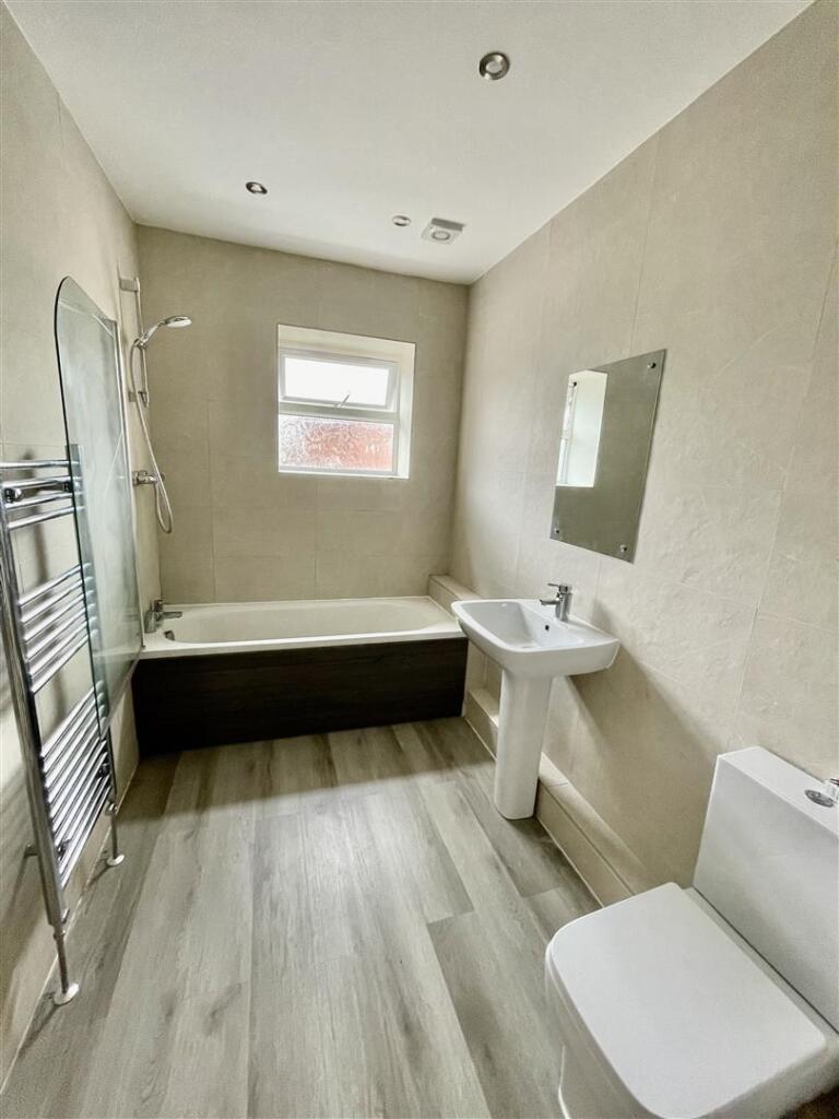 New bathroom pic 1.jpeg
