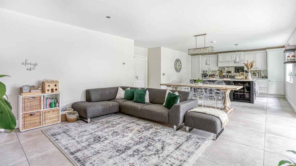 Lounge Area
