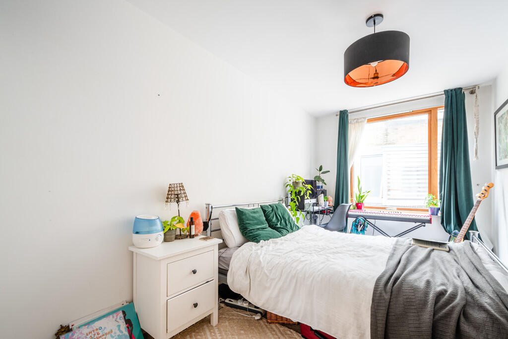 Paradise Park 25 ...