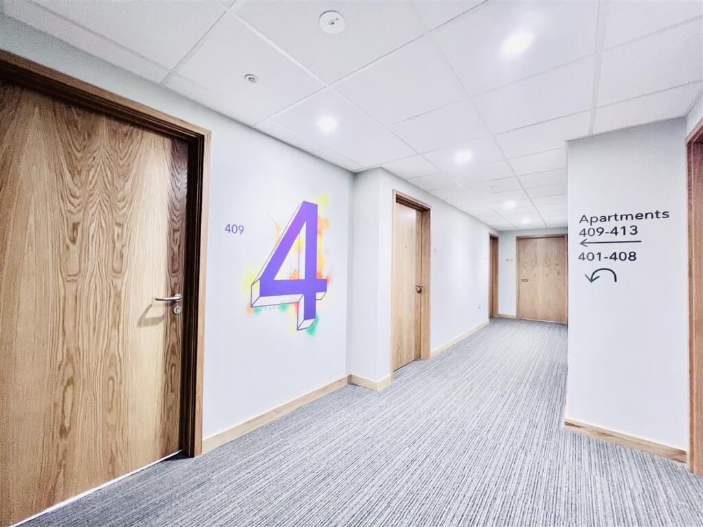 Communal Floor 4.jpeg