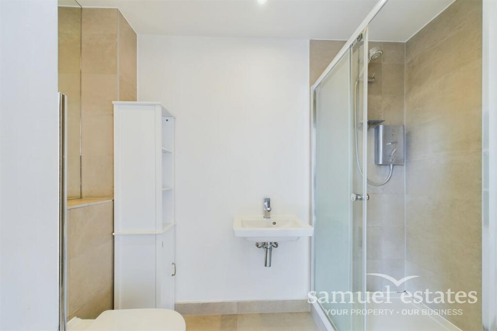 En-suite Bathroom