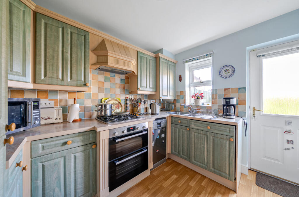 1372734-17-68fb89...