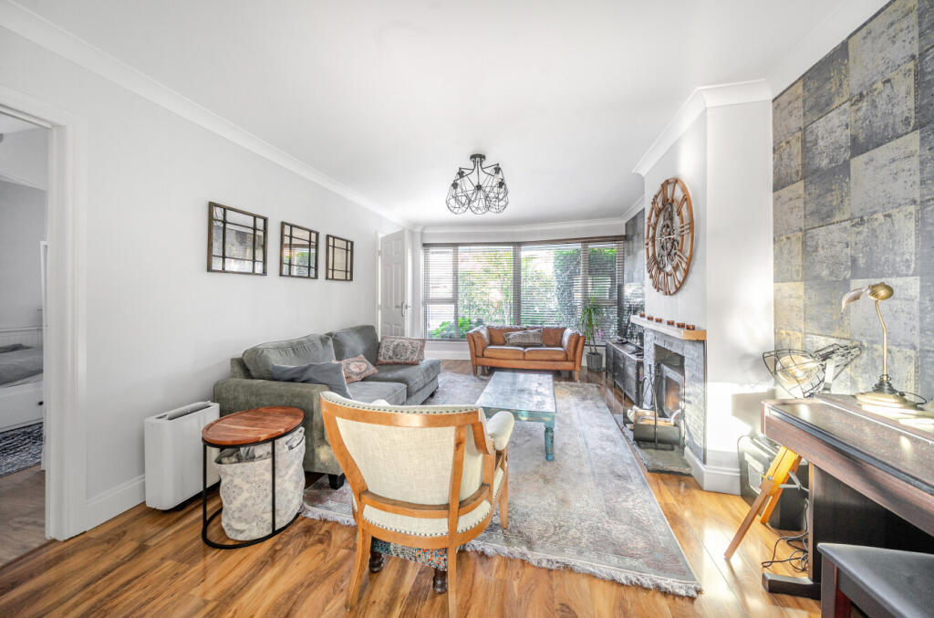 1357712-12-68dc0b...