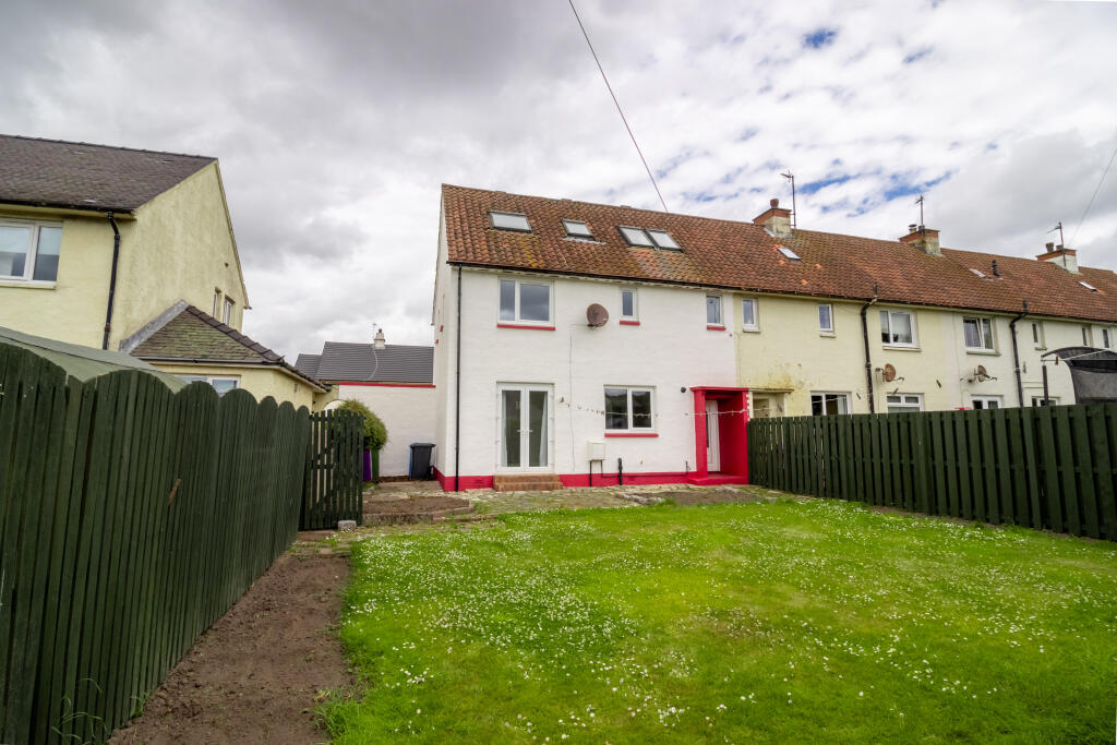 Rear Exterior &amp; Garden