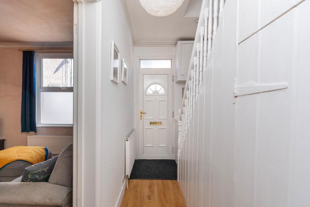 1H9SBH - Hallway A.jpg