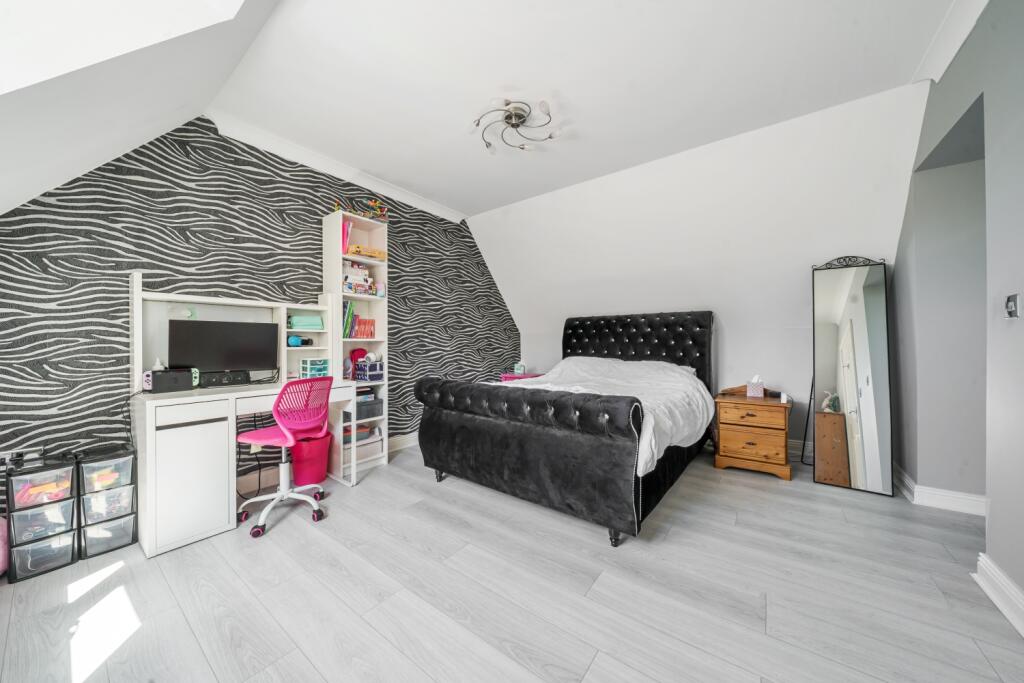 1334165-6-6895fc5d680c1