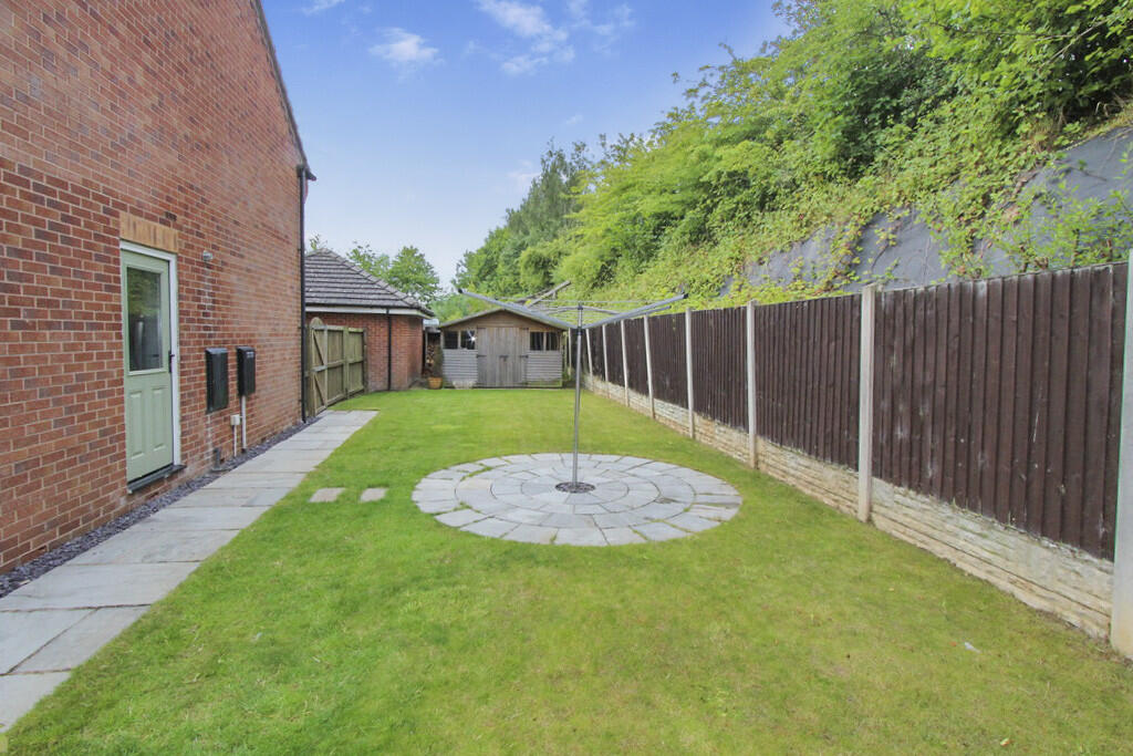 1877913_202507180...