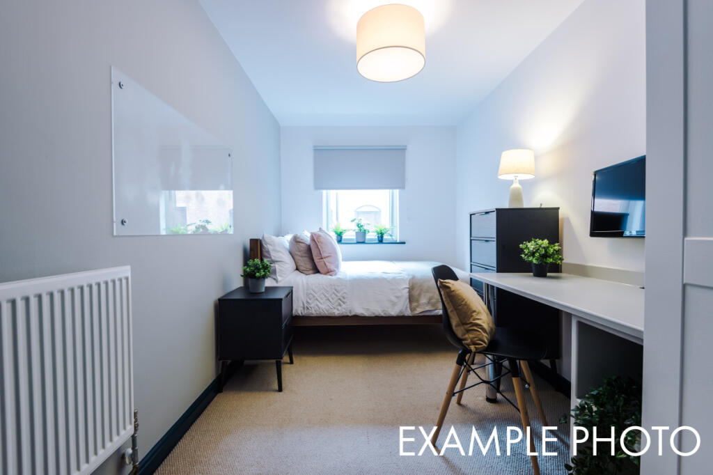 Flat 23, Shoe and Boot, Example 10