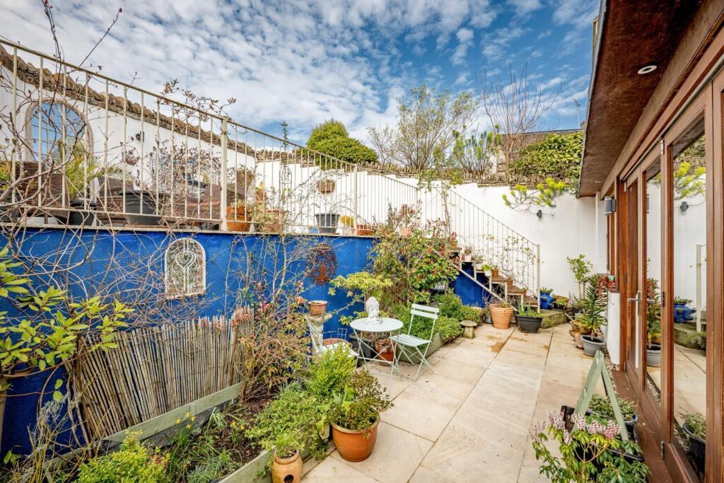 11 Sheepfair Lane-19.jpg