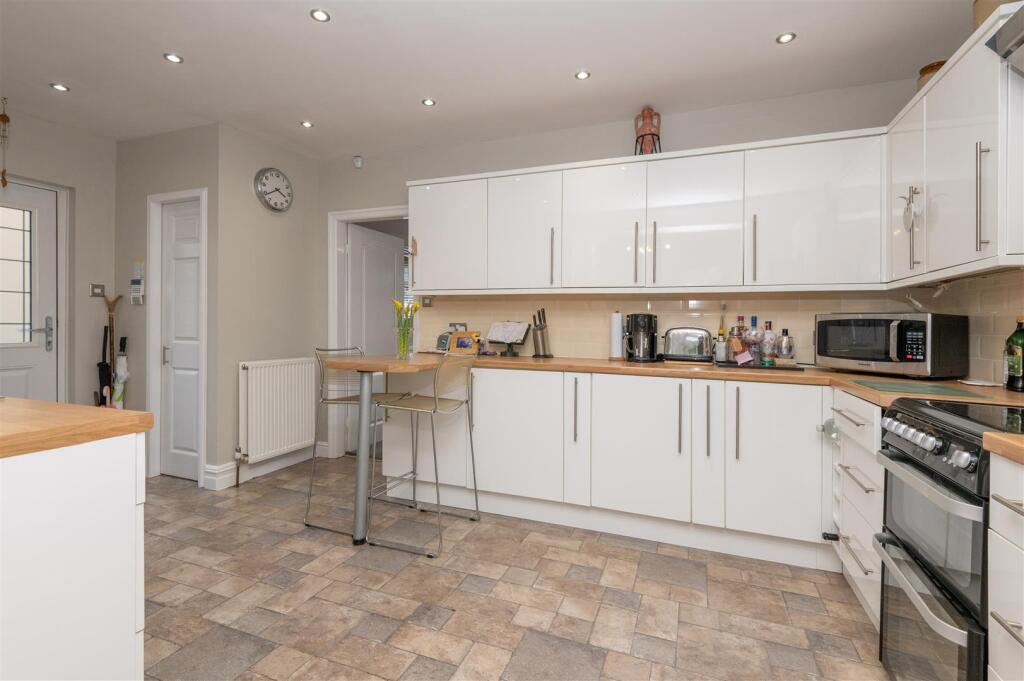 Breakfast Kitchen