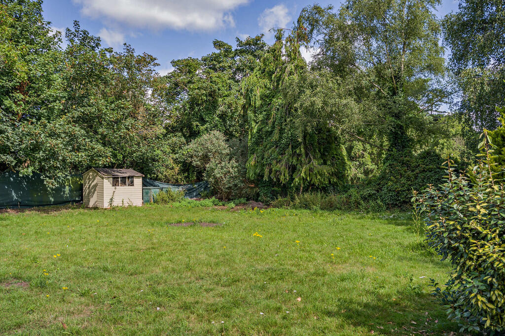 8659306-exterior0...