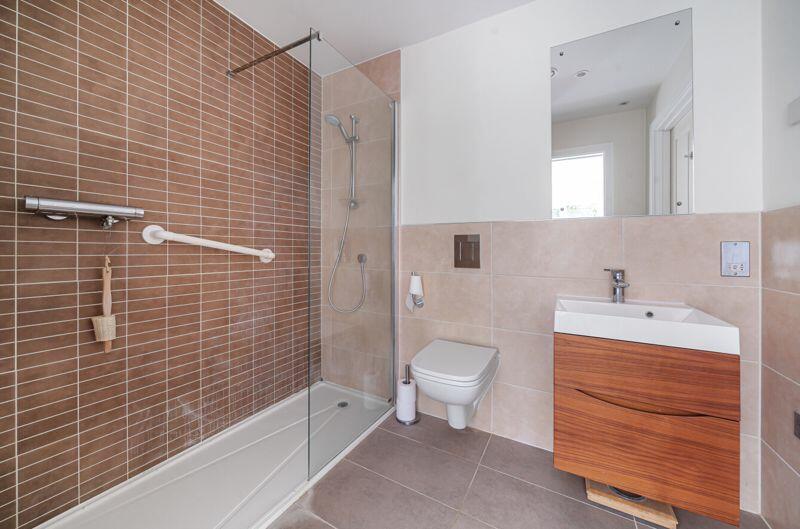 Ensuite shower room to bedroom