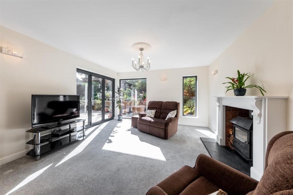 Lichfield Cottage-016.jpg