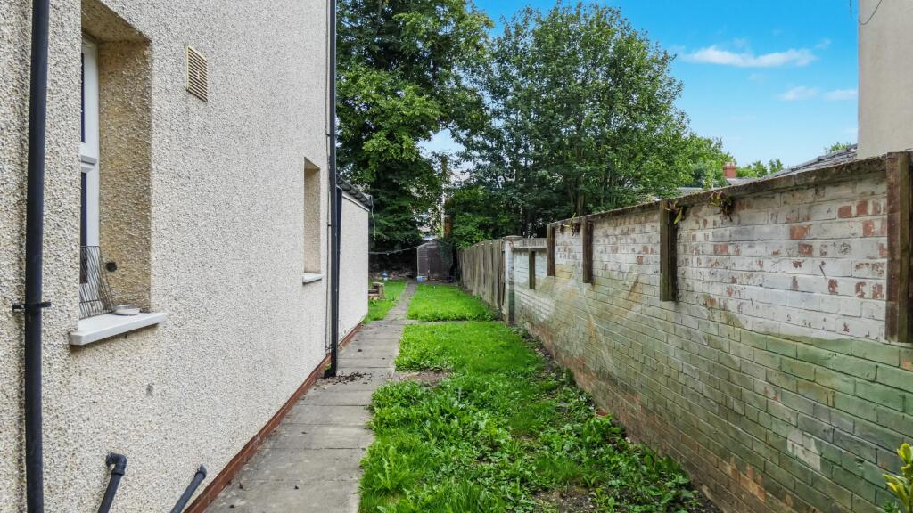 Flat 1, 84 Albany Street, Hull, East Yorkshire, HU3 1PN