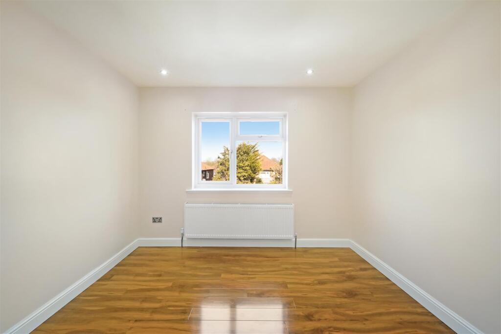 34 Whitton Avenue East - W89l028Atz27ujHfXzle.jpg