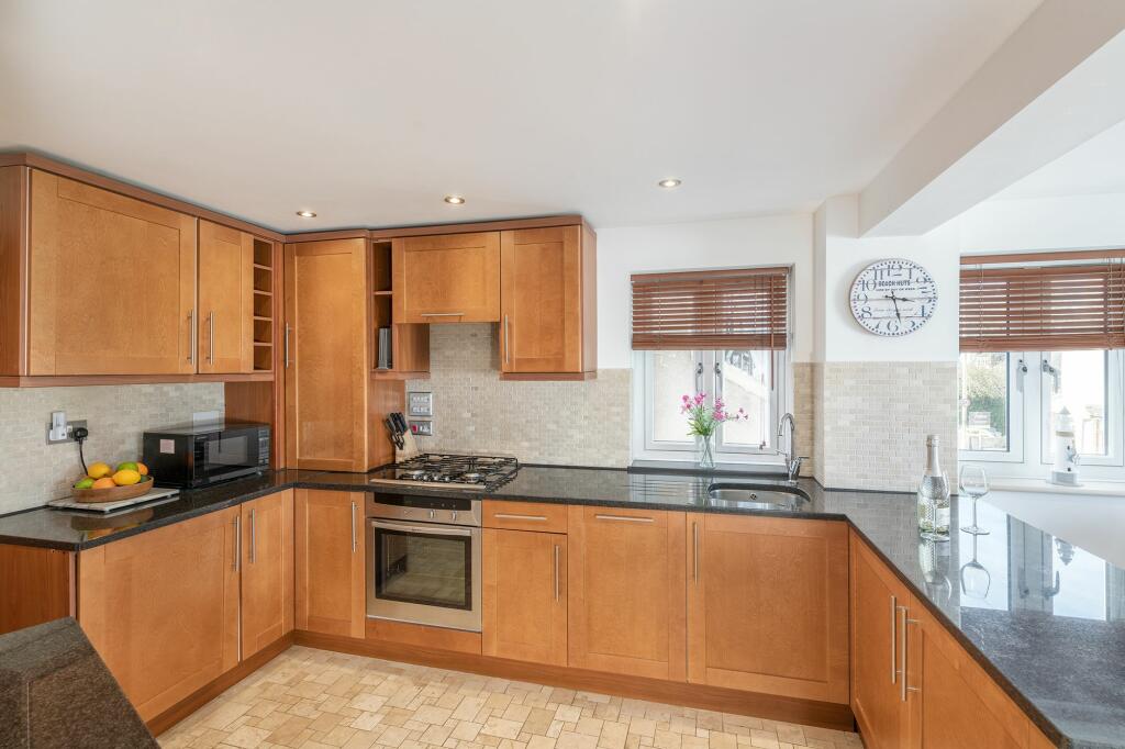 Endsleigh Court Kitchen