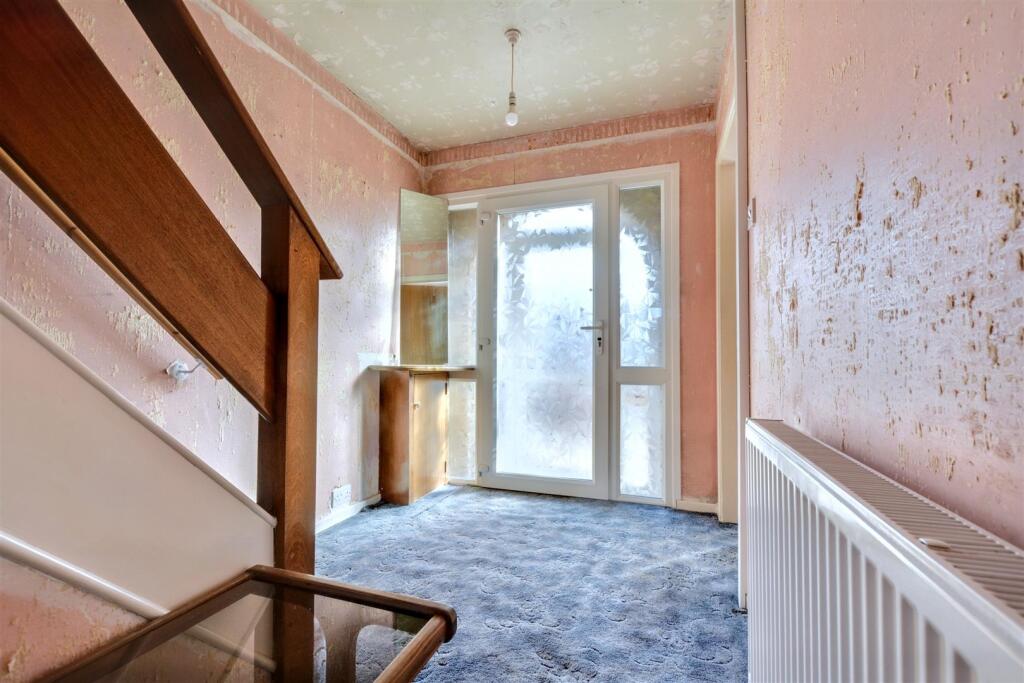 Entrance Hall (1).jpeg