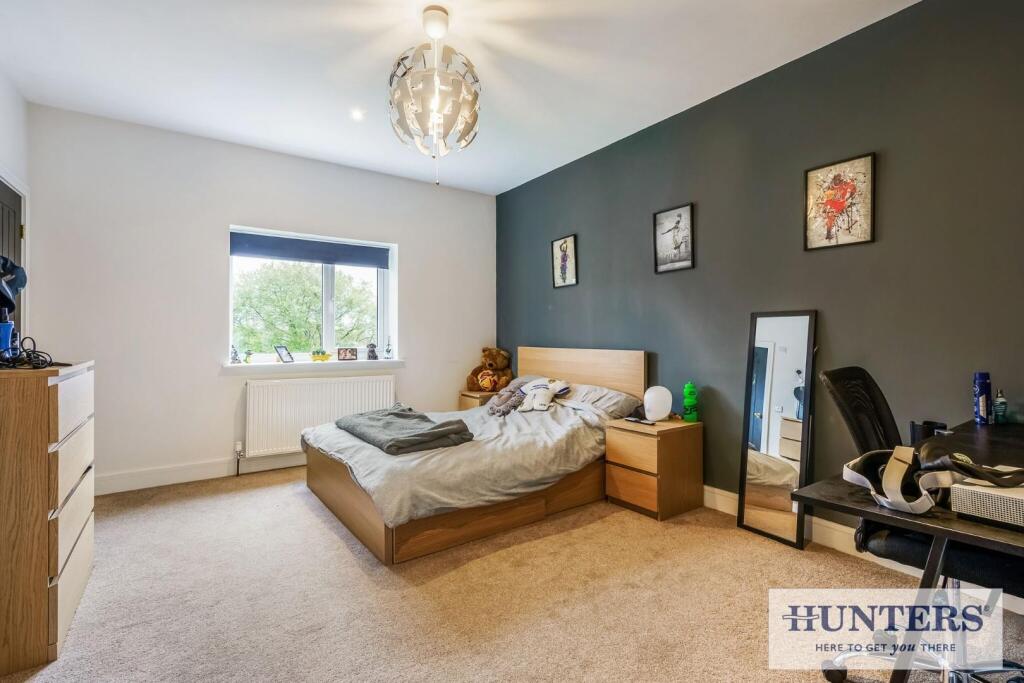 98485_18-Belmont-Grove-Rawdon (17) - Copy_low.jpg