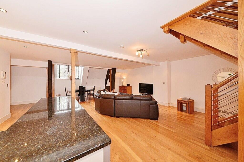 Living/Kitchen