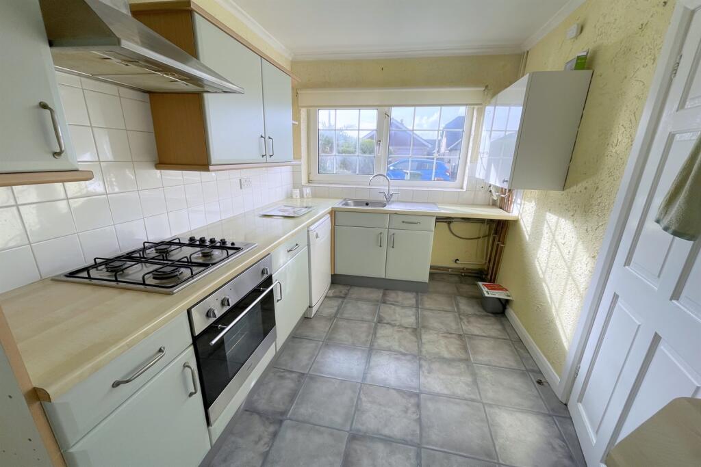 Fitted kitchen with 