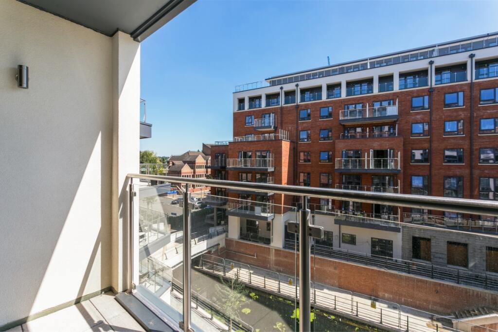 Apartment 60 3049...