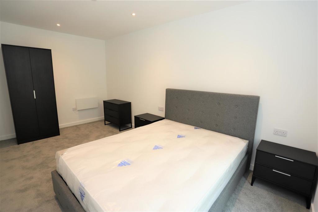 bedroom 2 2.jpg