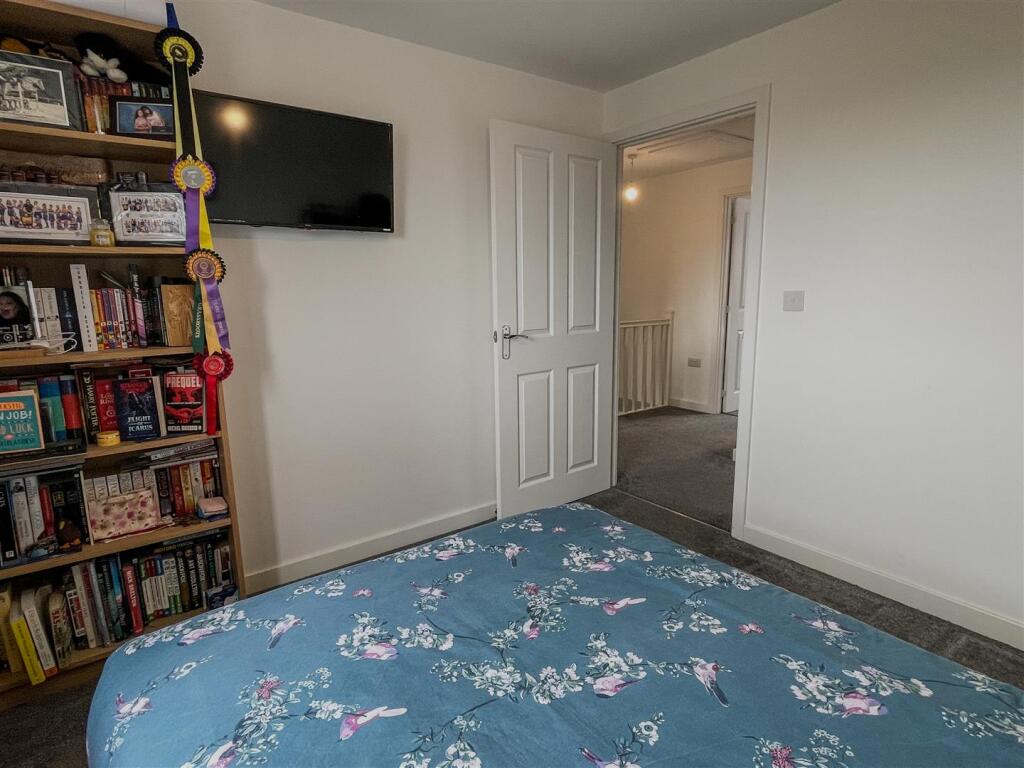 44 Tasker Way Photo-Bedroom 2.1.jpg