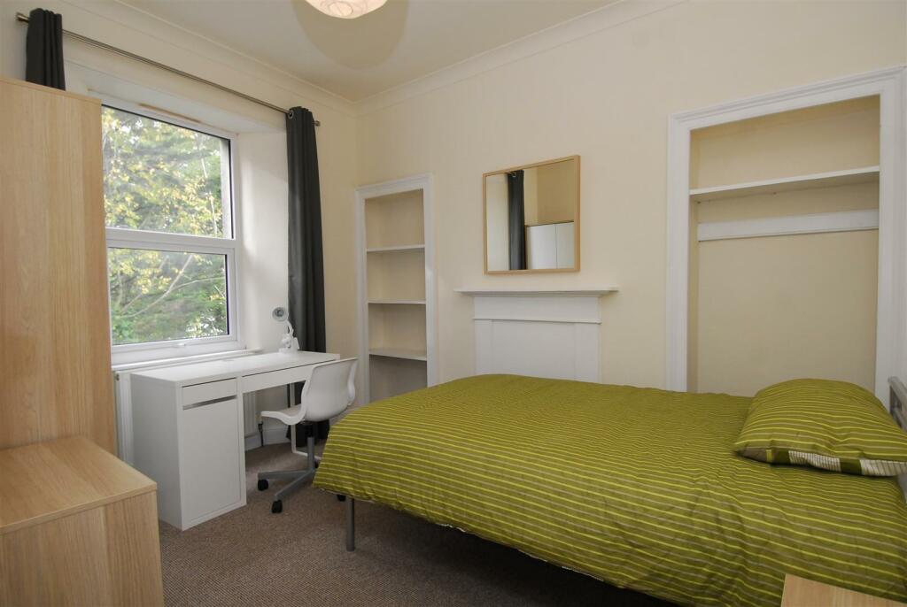 16CliftonPlace004.JPG