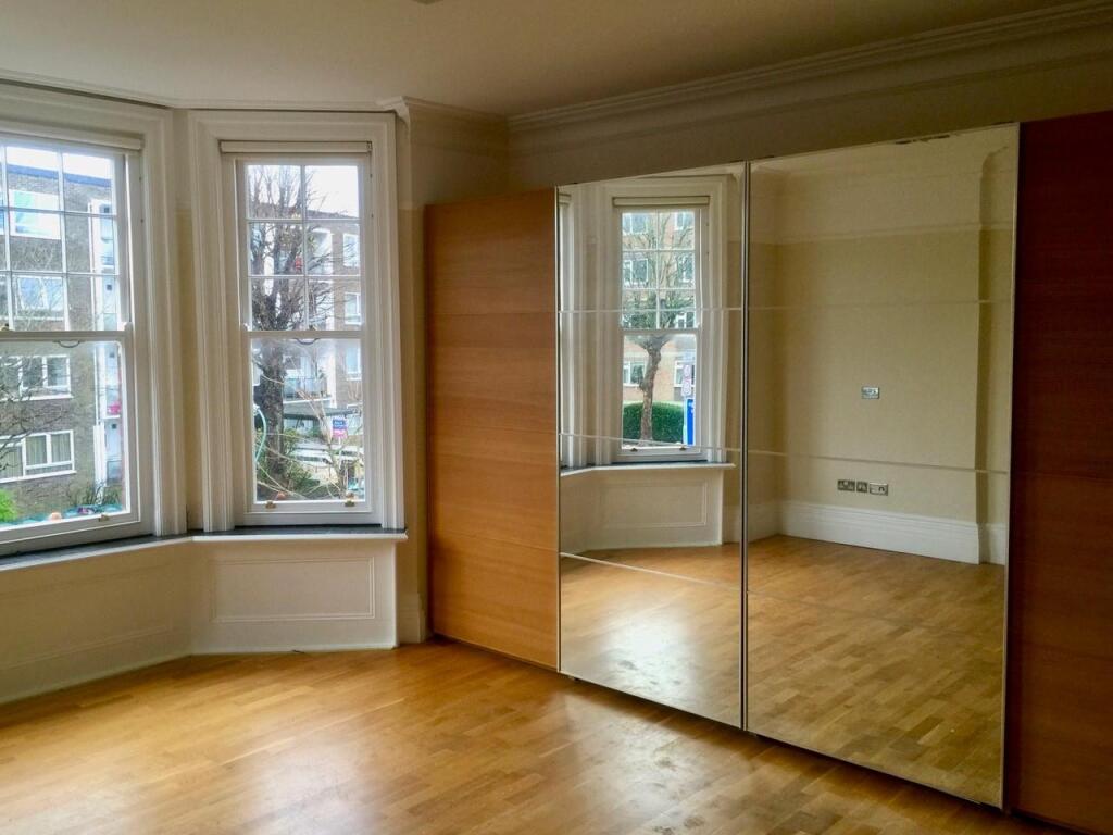 Principle Bedroom (2).jpg