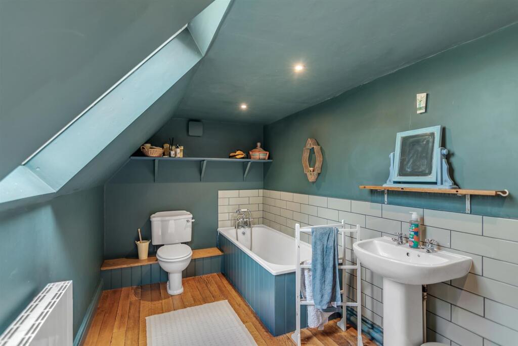 1 Harleston Road Linstead IP19 0LE (19).jpg