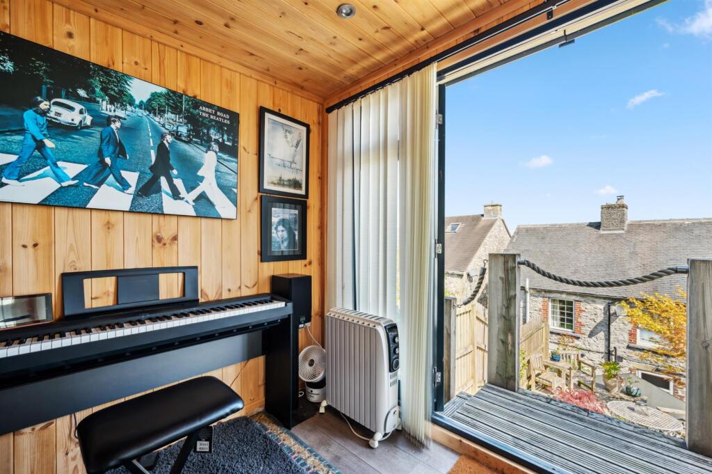 Garden Room.jpg