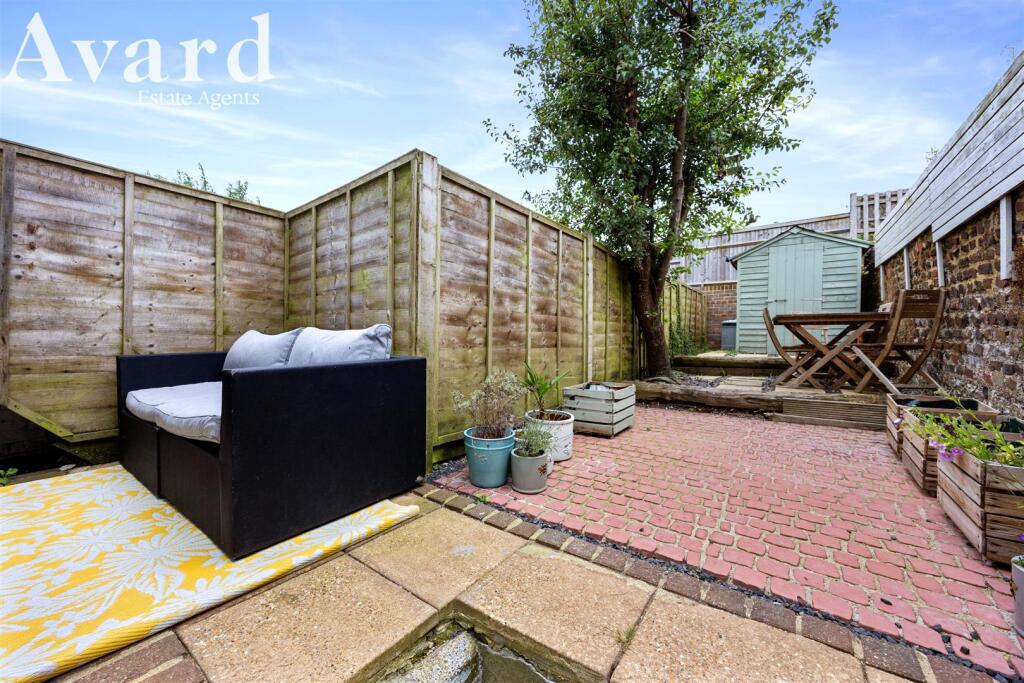 Crescent Road_46-018.jpg