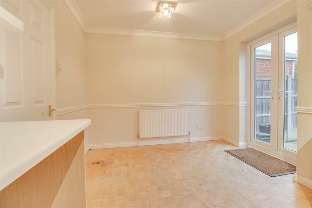 10 MELVILLE DRIVE-5.jpg