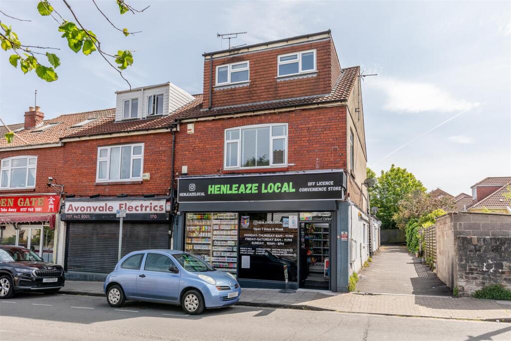 Henleaze Road, Henleaze Frton.jpg