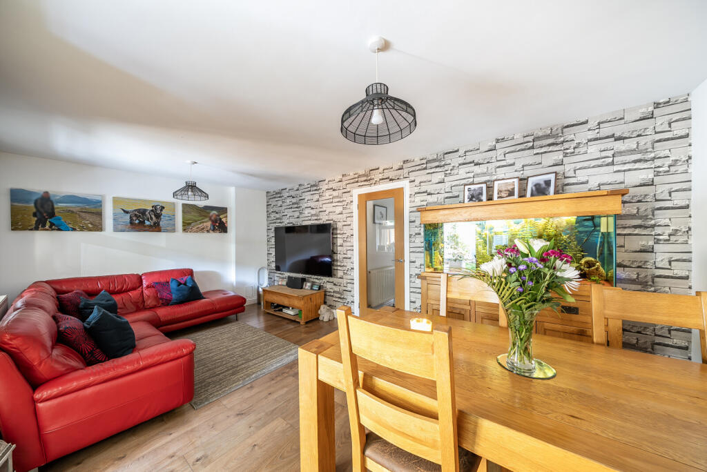 1354999-1-68c9616...