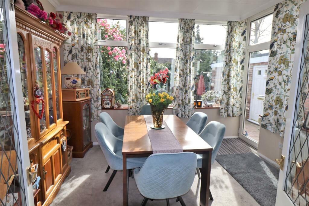 Dining Room.JPG