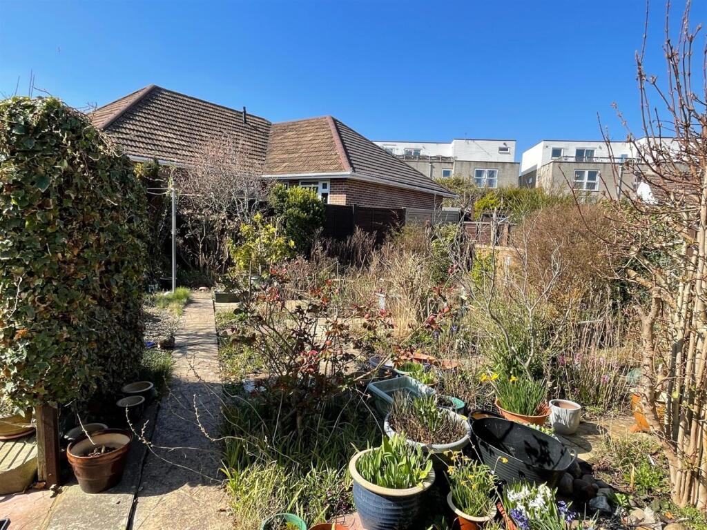 Garden1.jpg