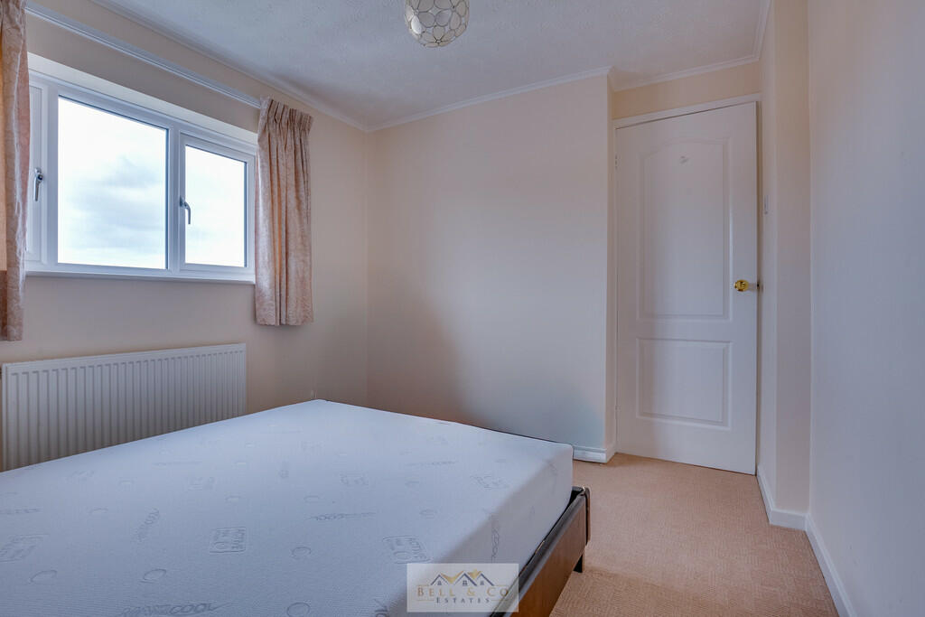 Bedroom 2.3