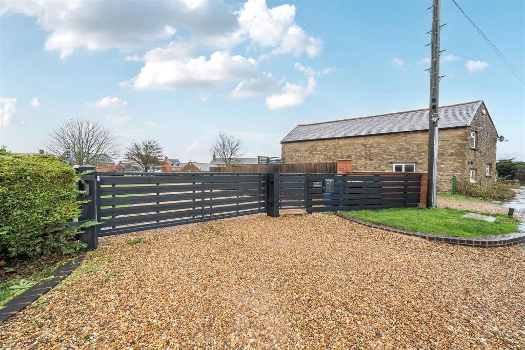 The Granary, Wood Burcote (23).jpg