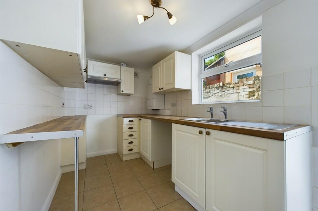 CAM01085G0-PR0396...