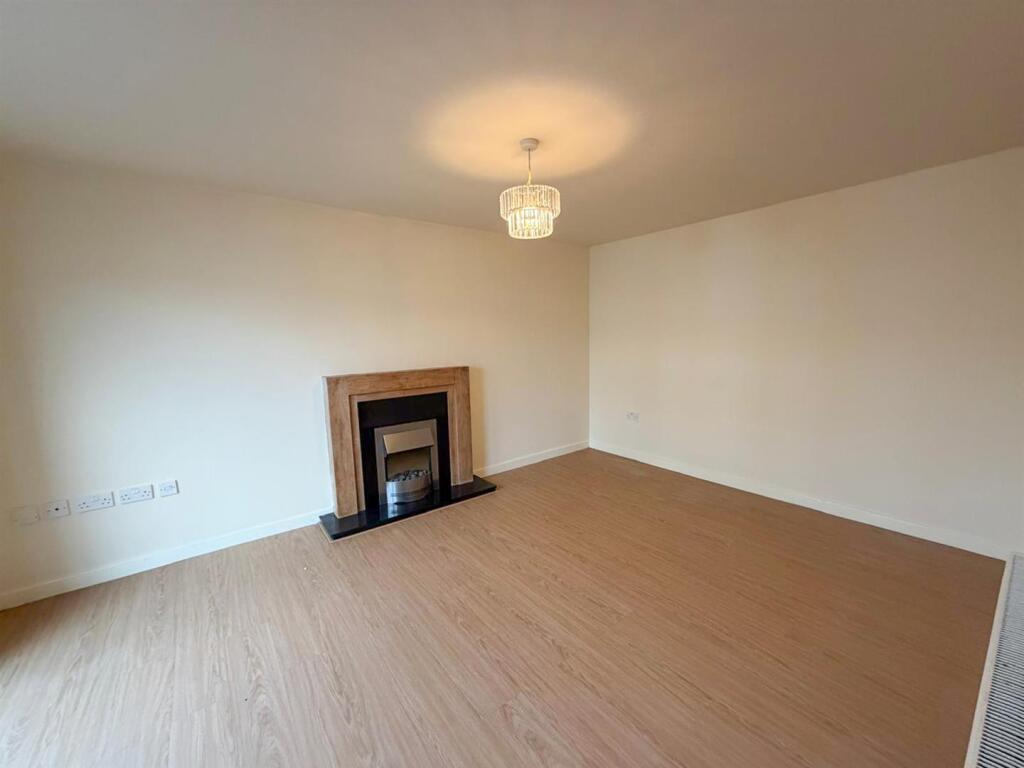4 bed townhouse, Silsden