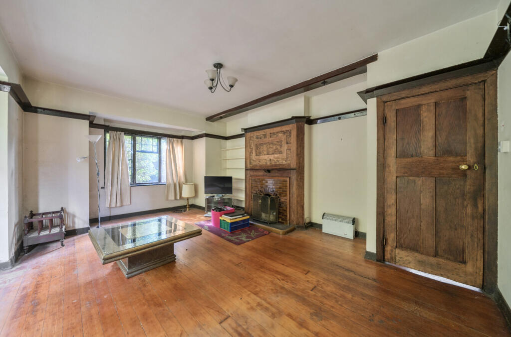 1347357-15-68b179...