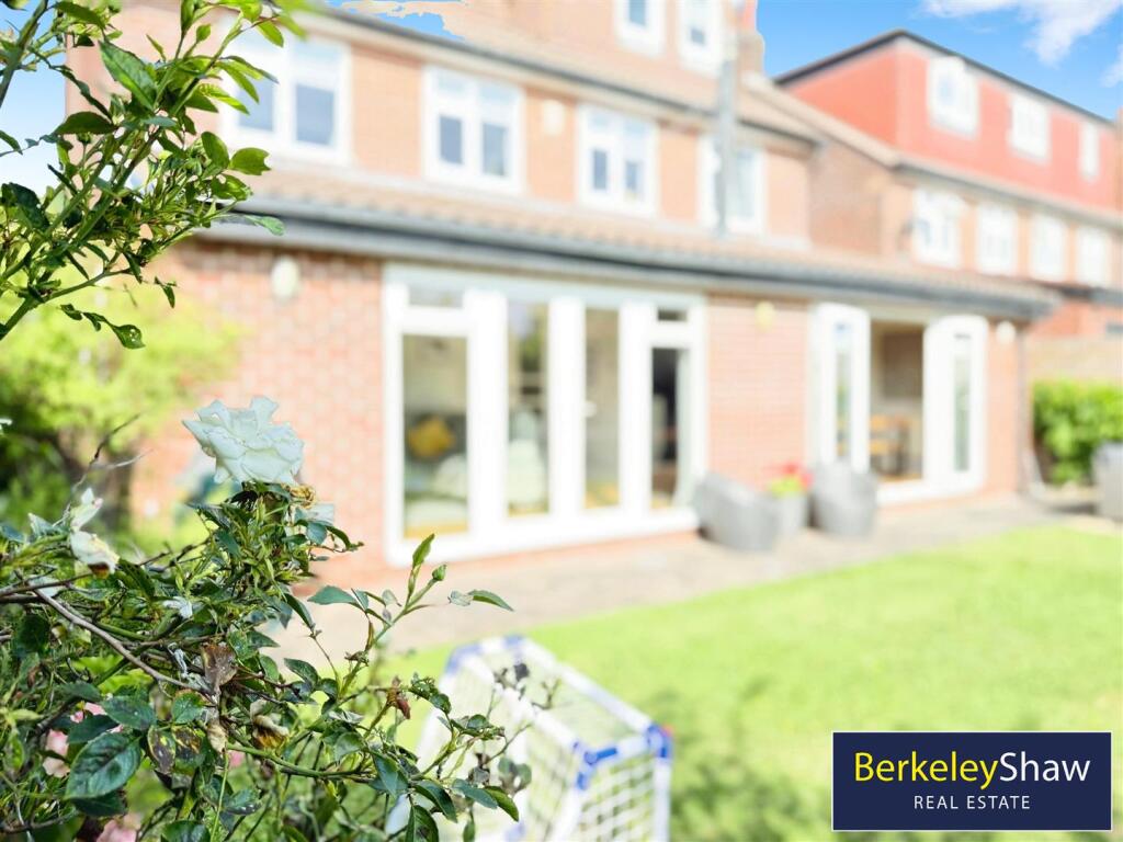 86e94b0d-D-40F9-AFF1-125073087CDA-7367-0000013FF0A