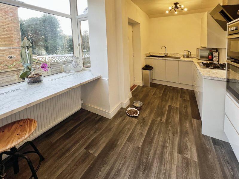 Kitchen breakfast room