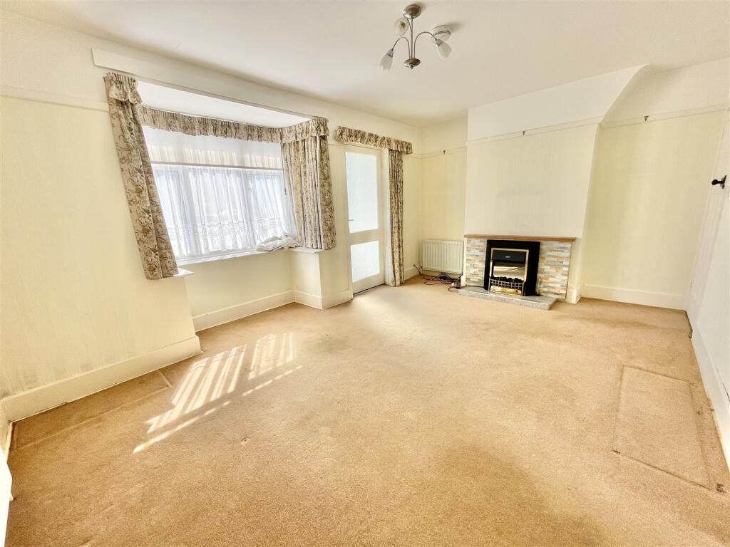 Sea View Road, Upton
