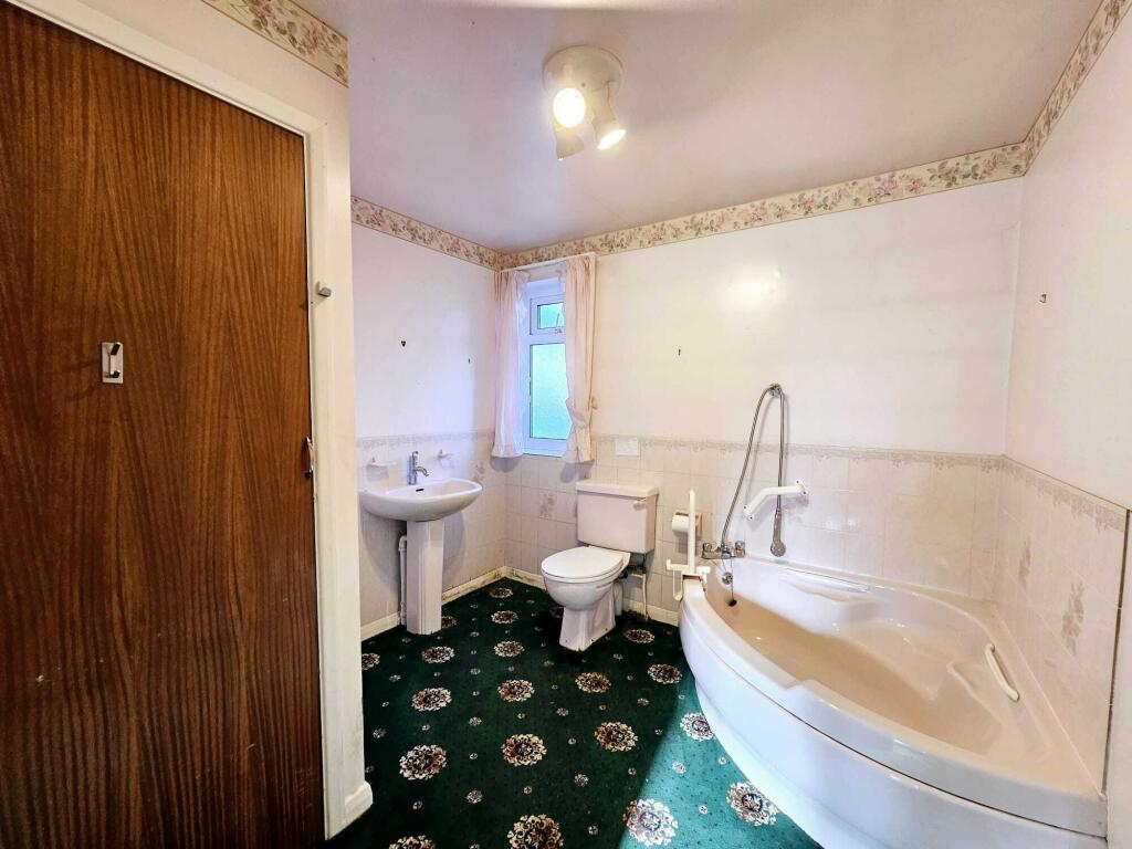 f5bd45e5-aee5-48a6-b103-a0d34e650c0a