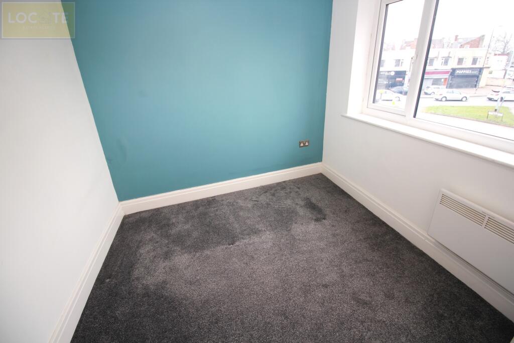 Bedroom 1.JPG