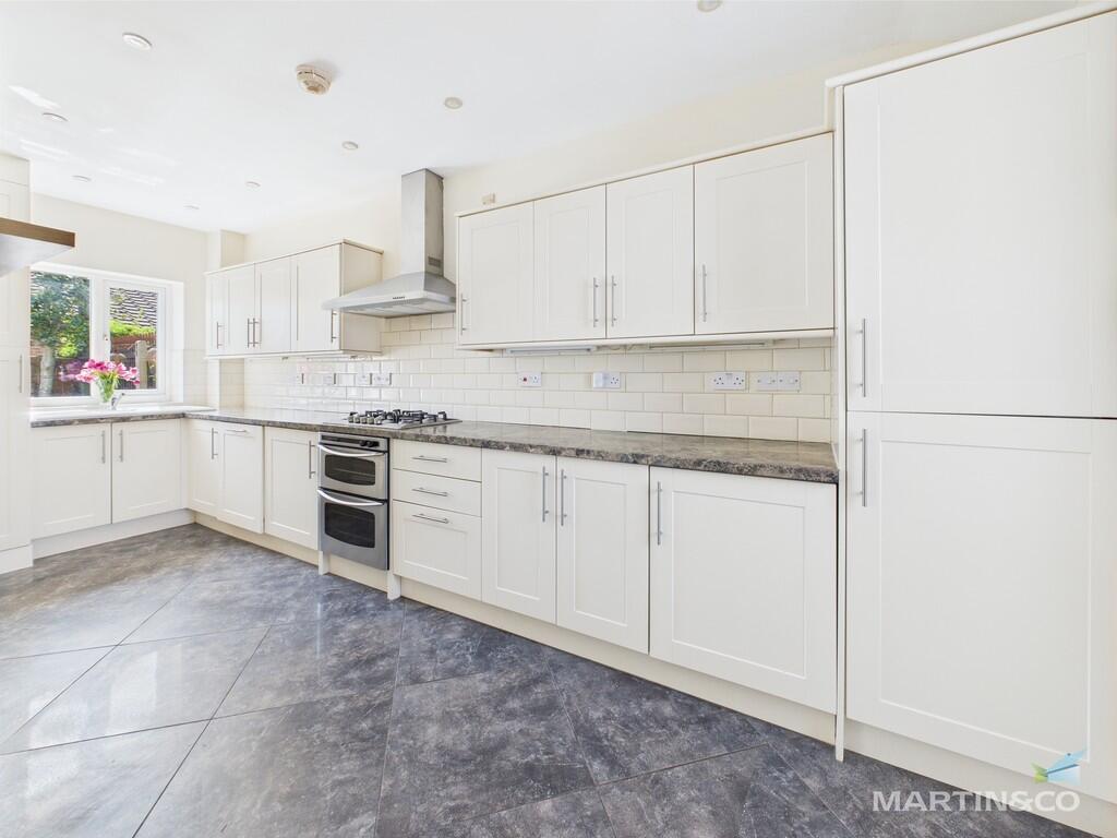 CAM03111G0-PR0311...