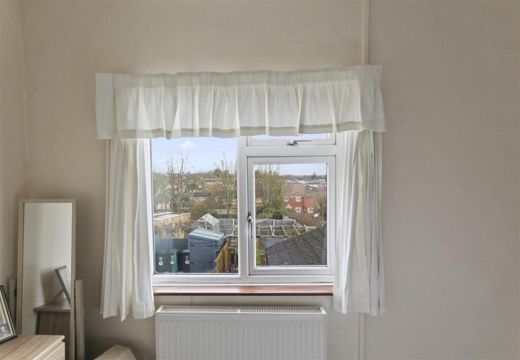 Finedon Road  (16).jpg